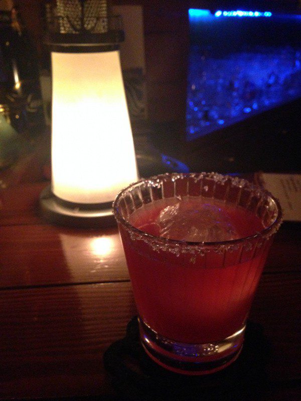 名古屋のバー Bar Crew’s Quartersですいかのソルティードックを飲んでみる