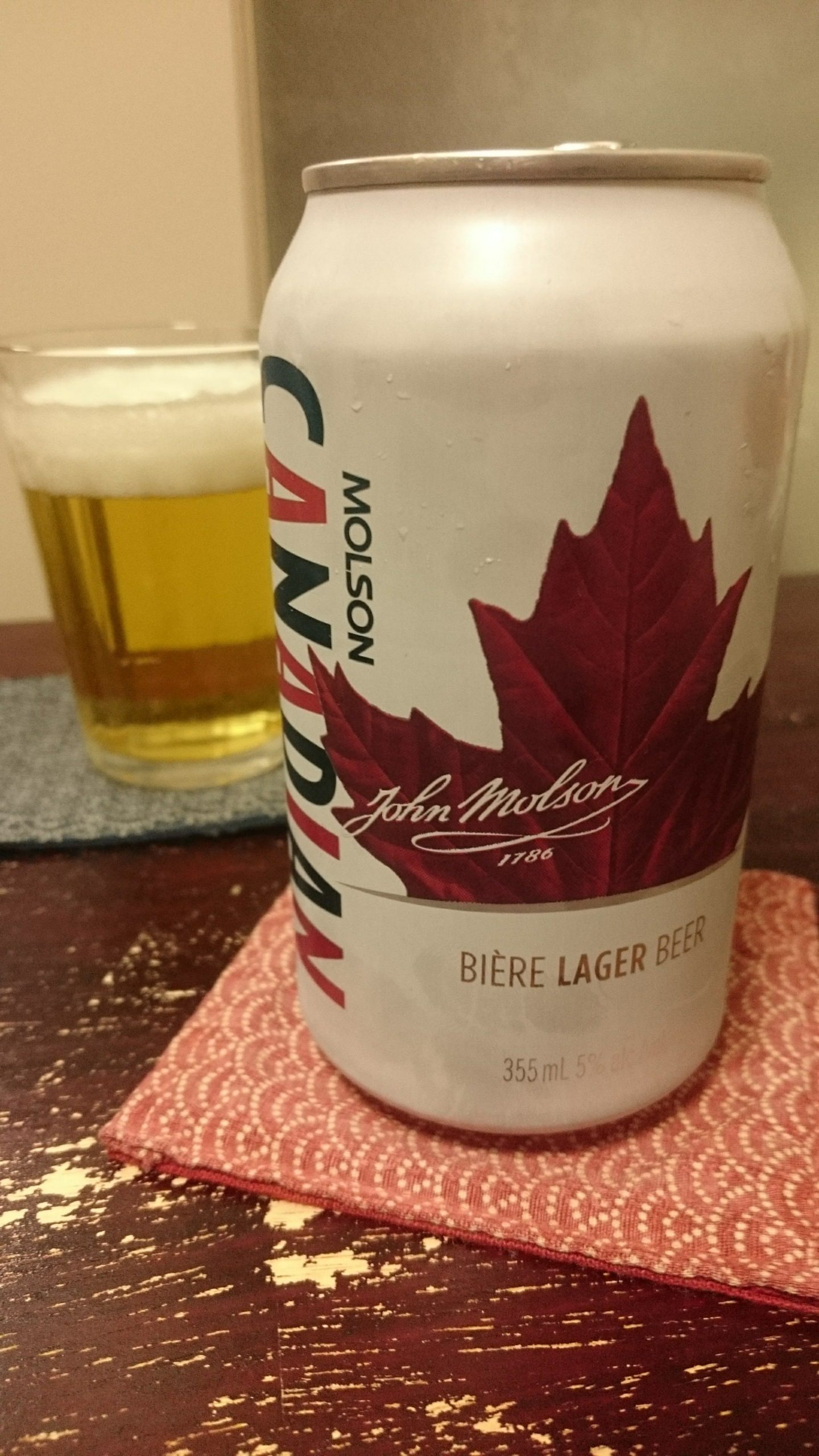 カナダのビール Molson Canadianを飲んでみる