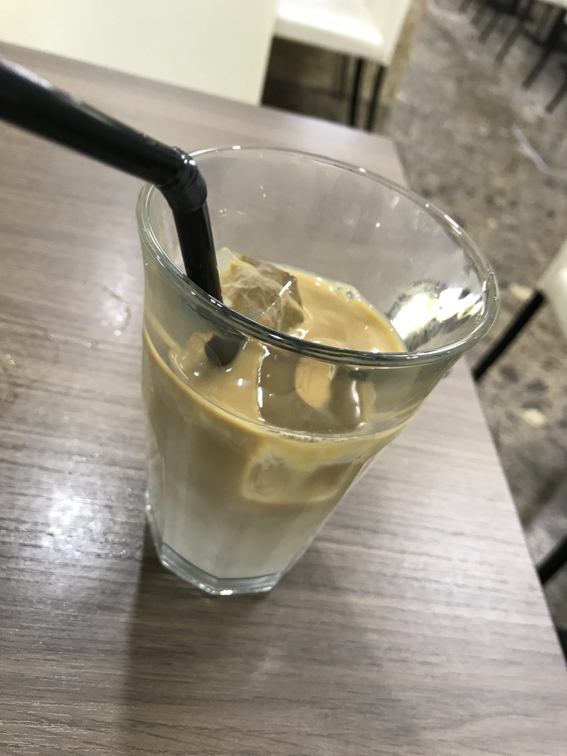 名古屋の喫茶店 シャポーブランでカフェオレを飲んでみる