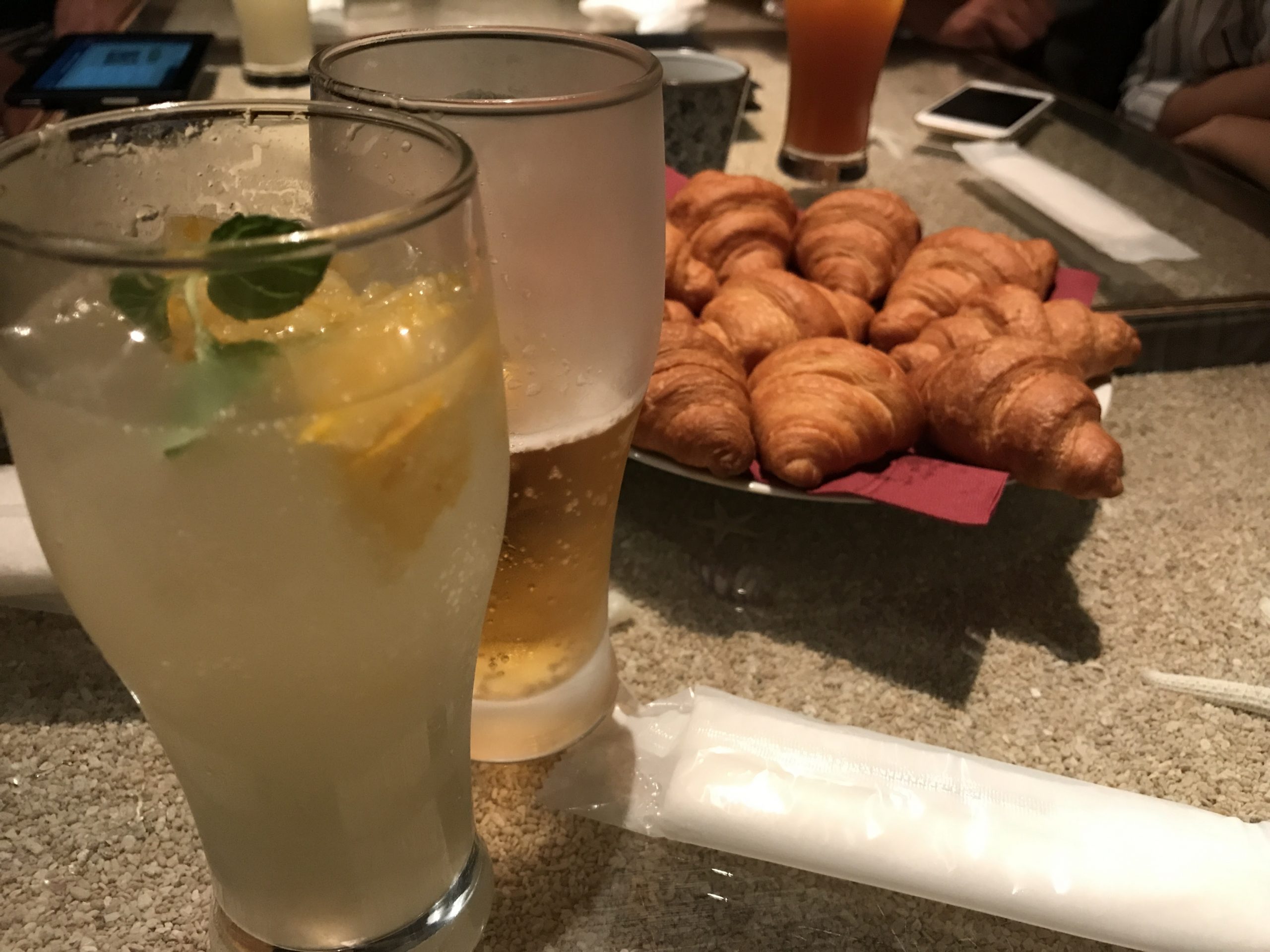 名古屋の居酒屋 個室スペース KONで一杯飲んでみる