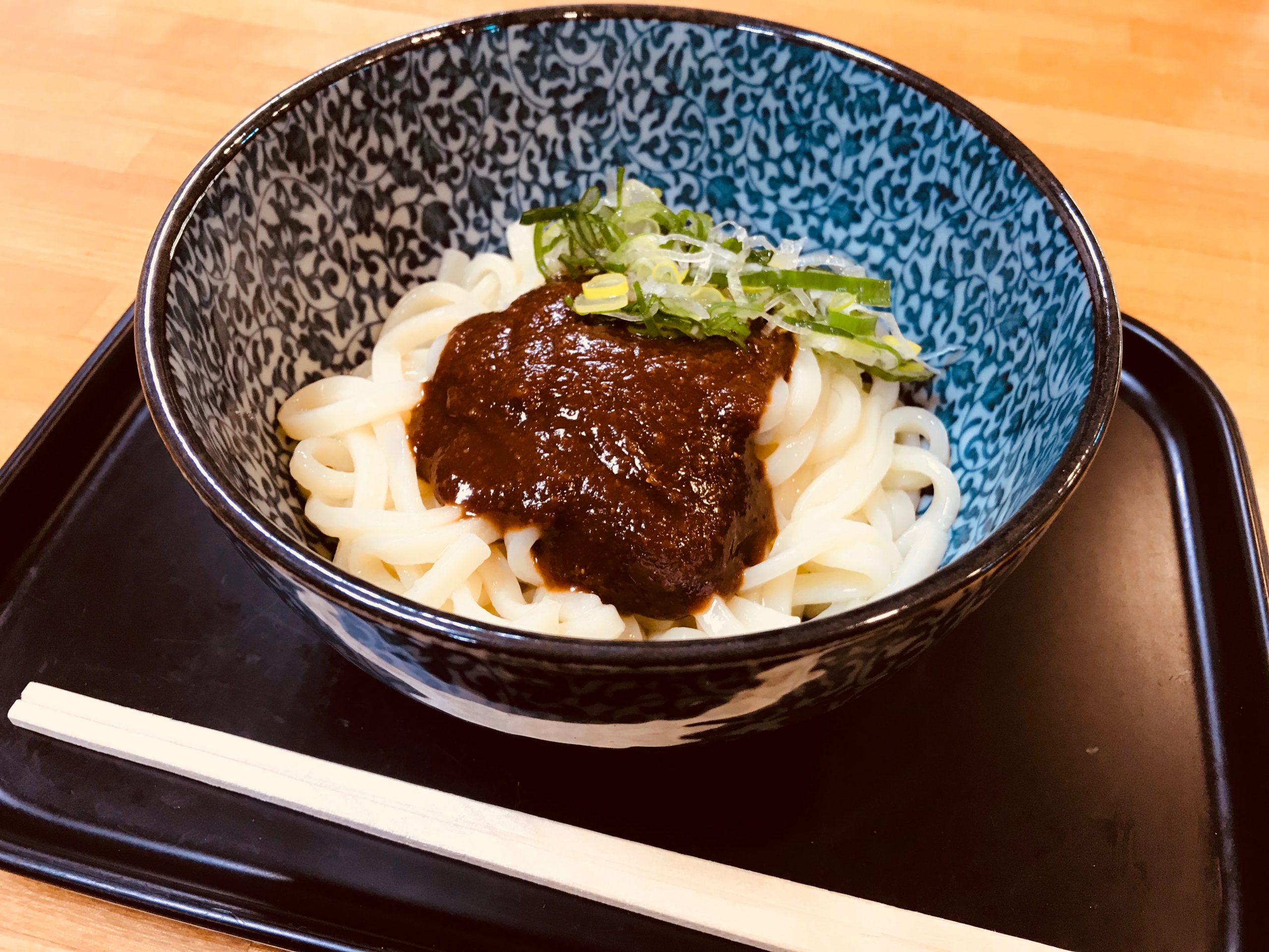 岐阜県の道の駅 ロック・ガーデンひちそうにあるロックタウンプラザで”みそころうどん”を食べてみる