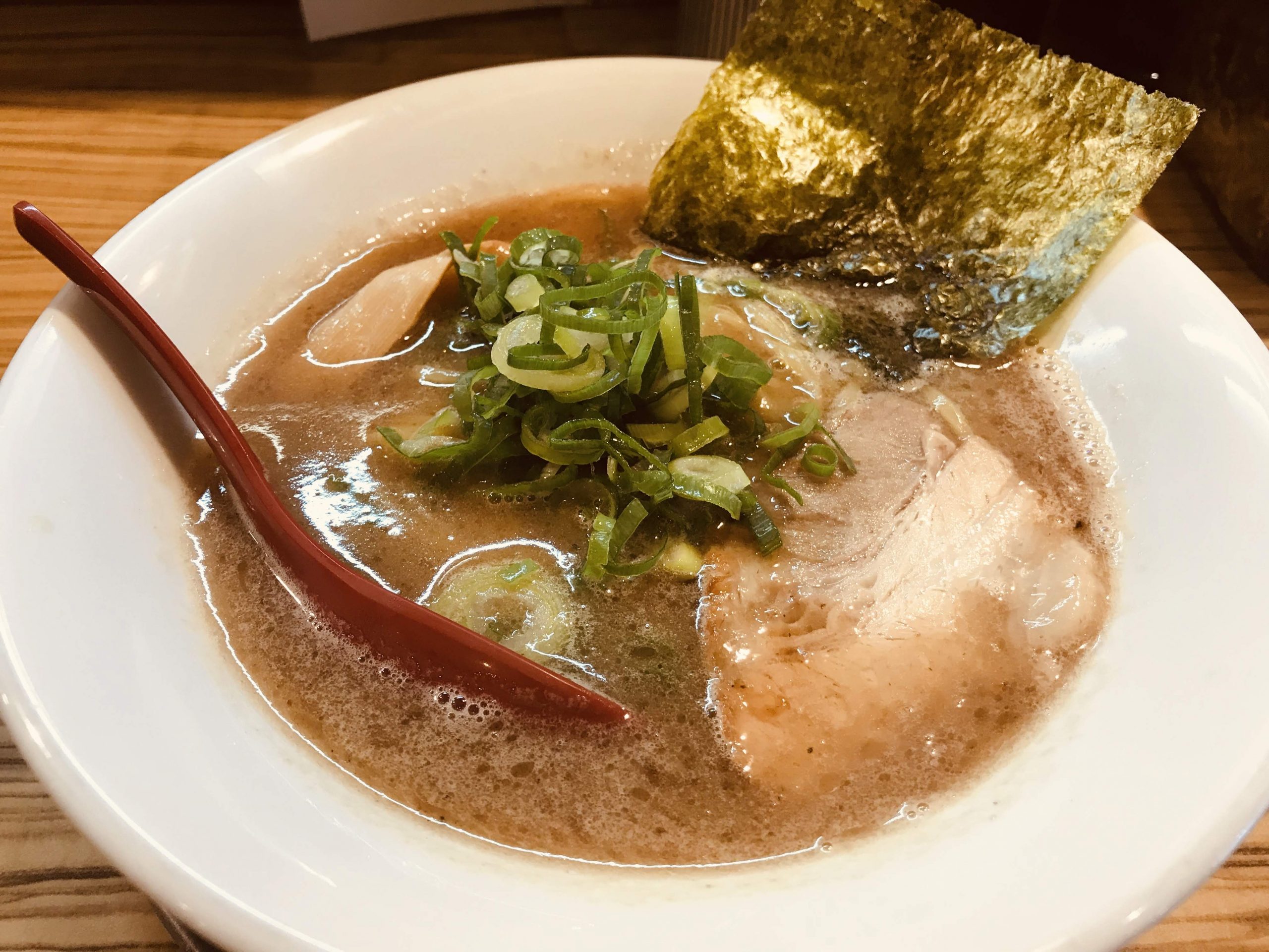 愛知県豊田市のラーメン屋 濃厚軍団の”和風とんこつらーめん”を食べてみる