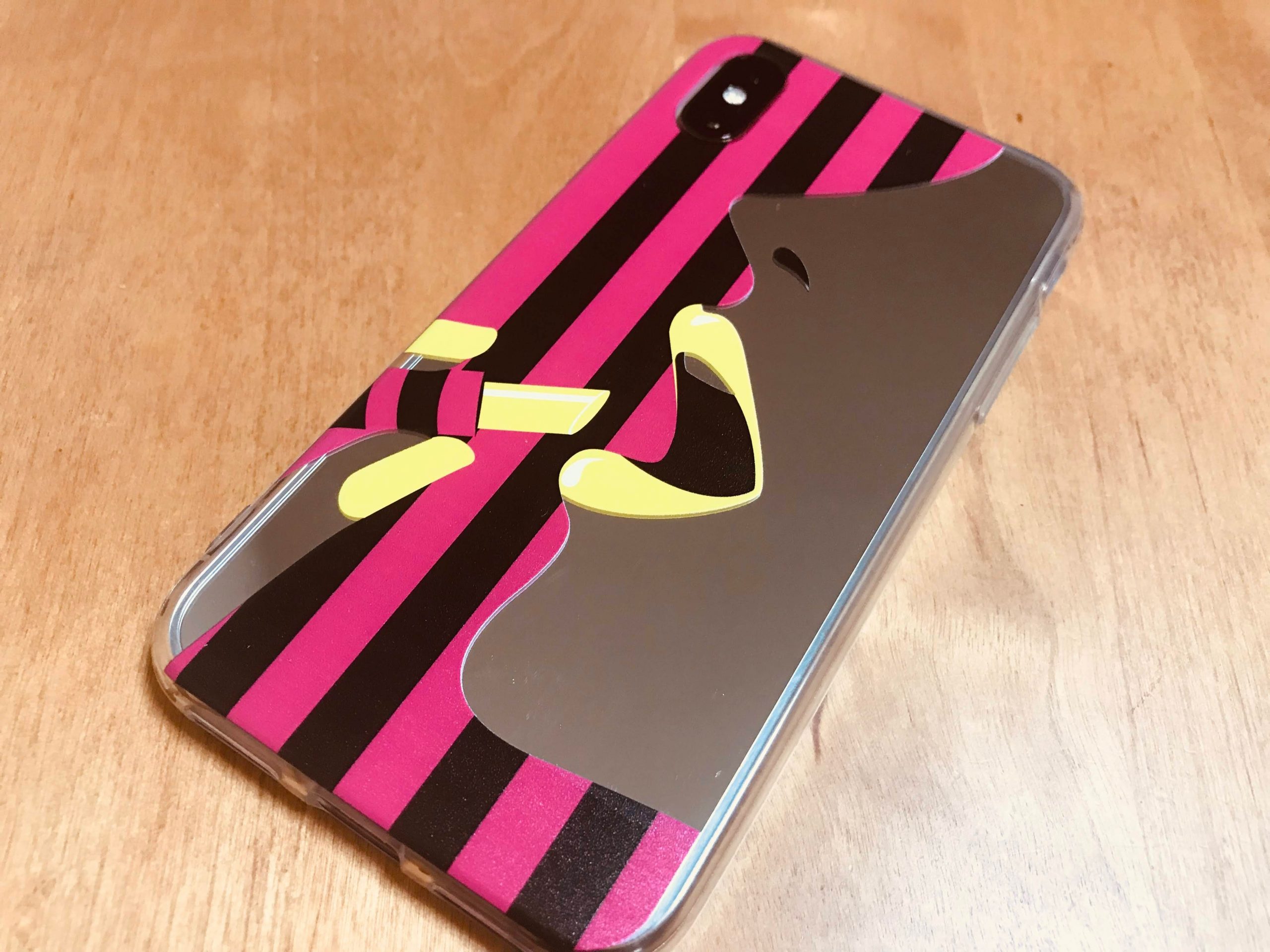 iPhone XSのカバーを買ってみる