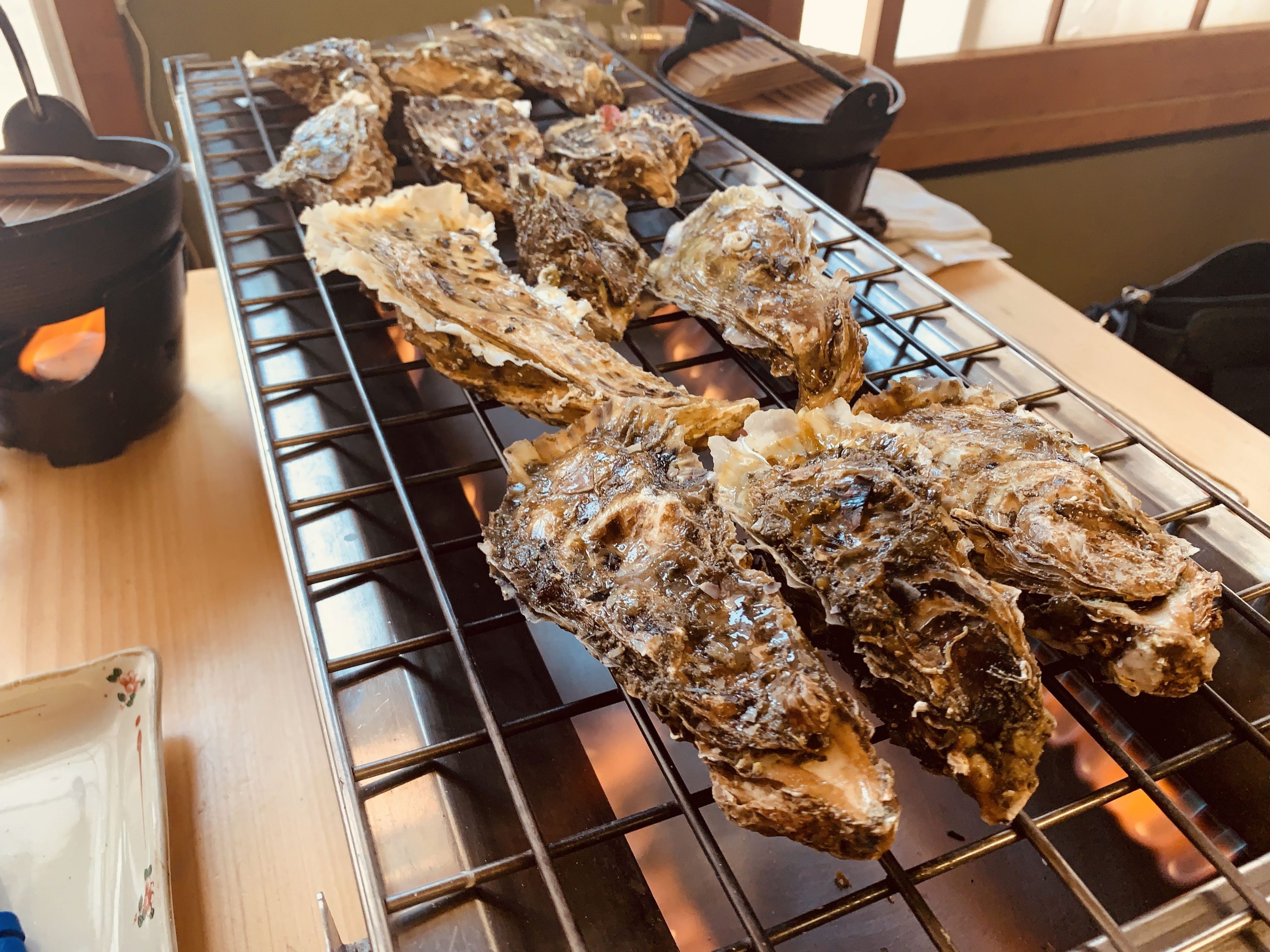 三重県鳥羽市のレストラン かき丸で牡蠣を食べてみる