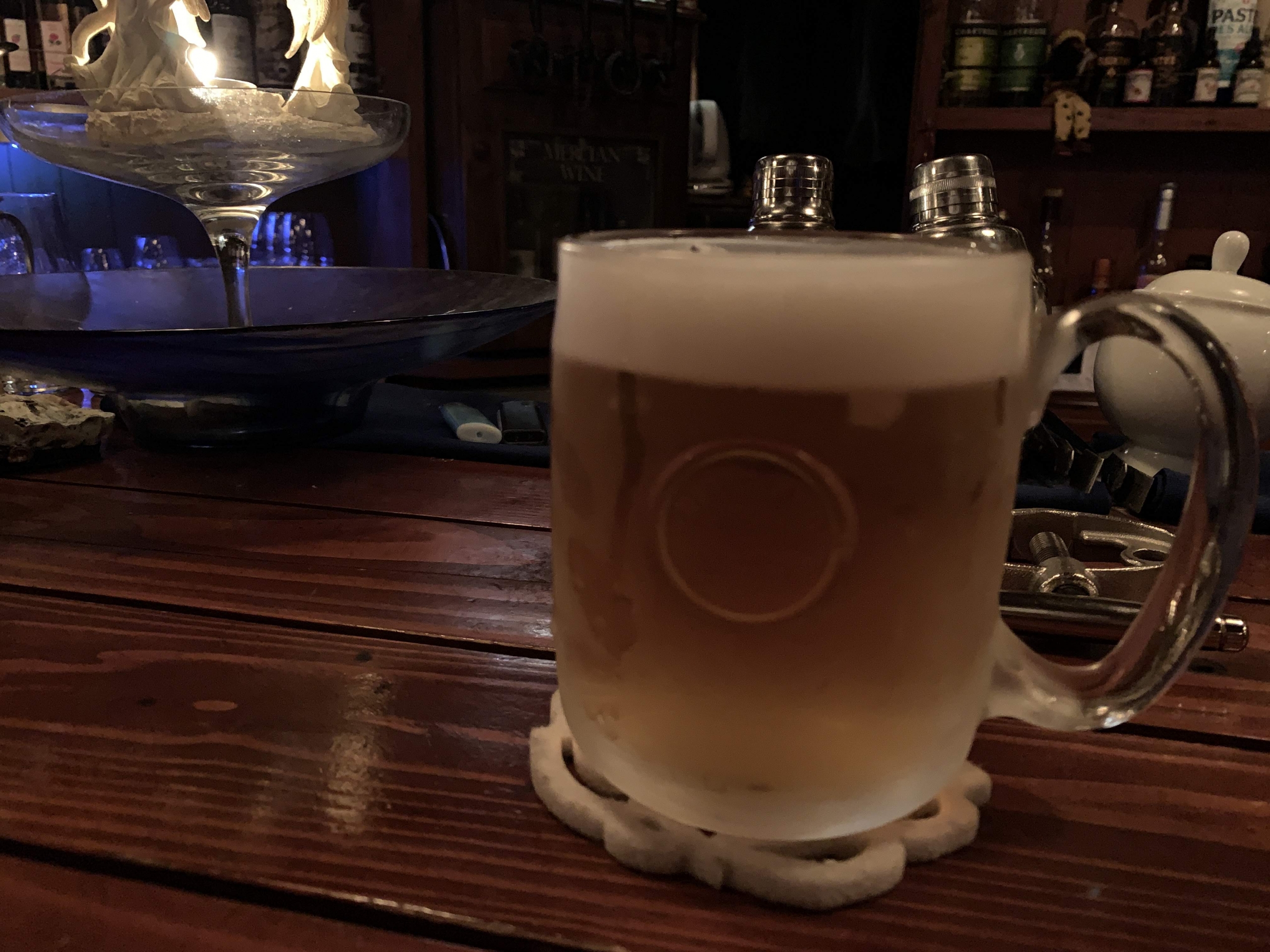 名古屋のバー Bar Crew’s Quartersで飲んでみる