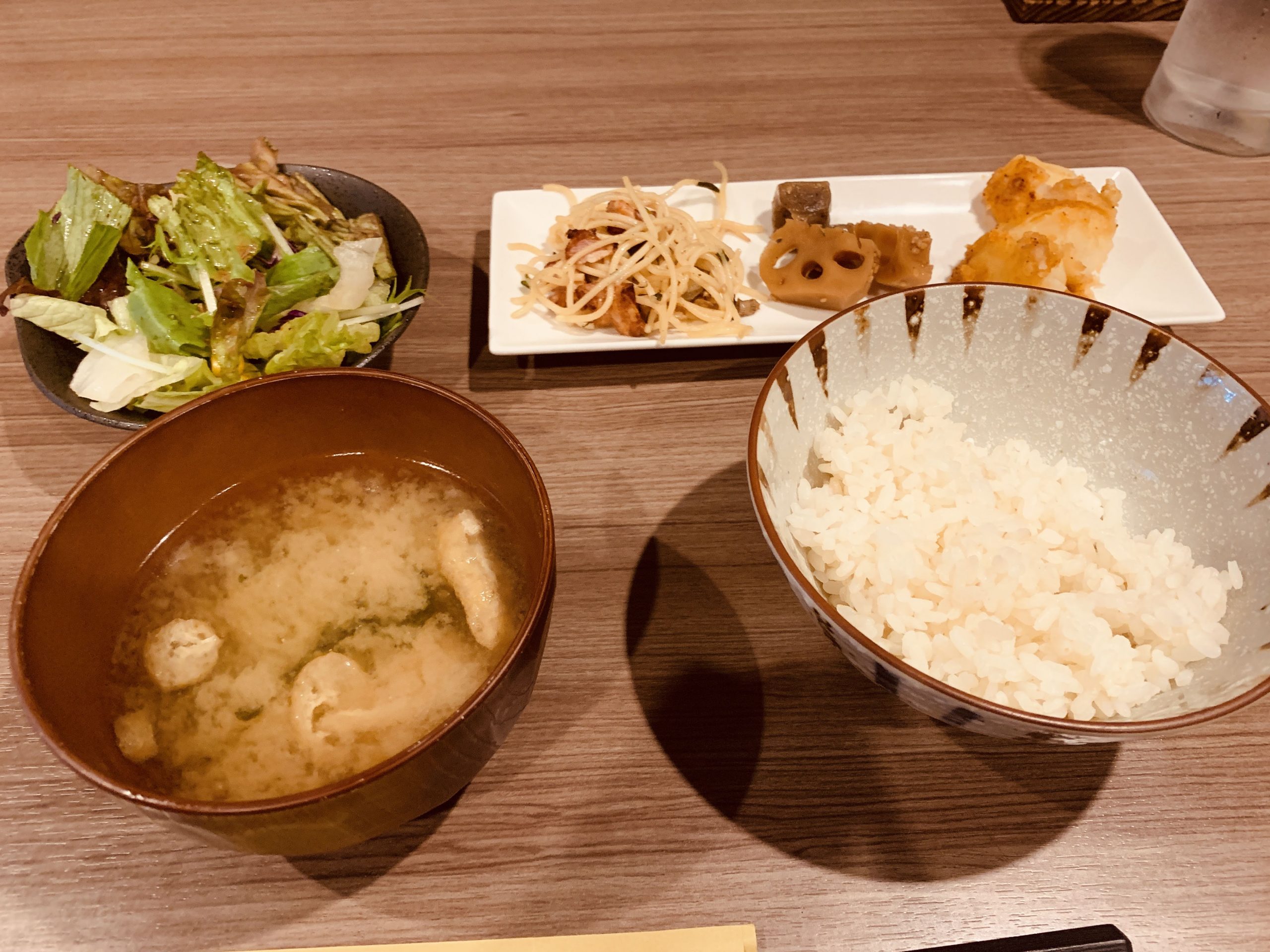 豊田市の居酒屋 和食屋 粋な板前バル でん で日替わりランチを食べてみる