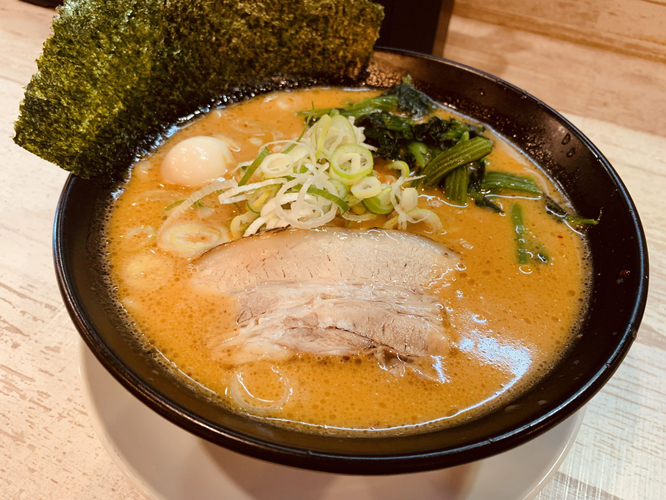 名古屋のラーメン屋 麺屋 もんたなで”みそラーメン”を食べてみる