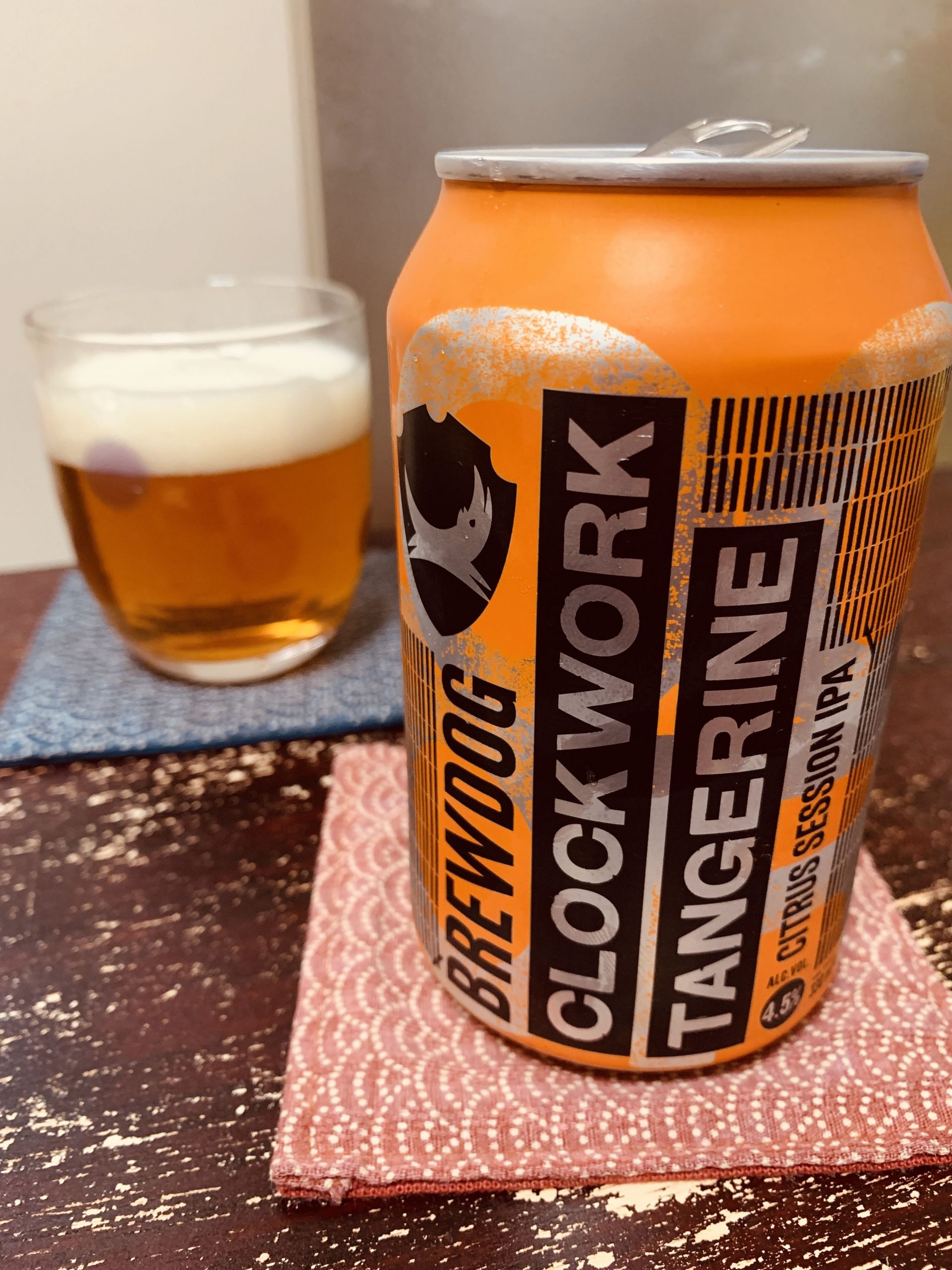 スコットランドのビール BrewDogの”CLOCKWORK RANGERINE”を飲んでみる