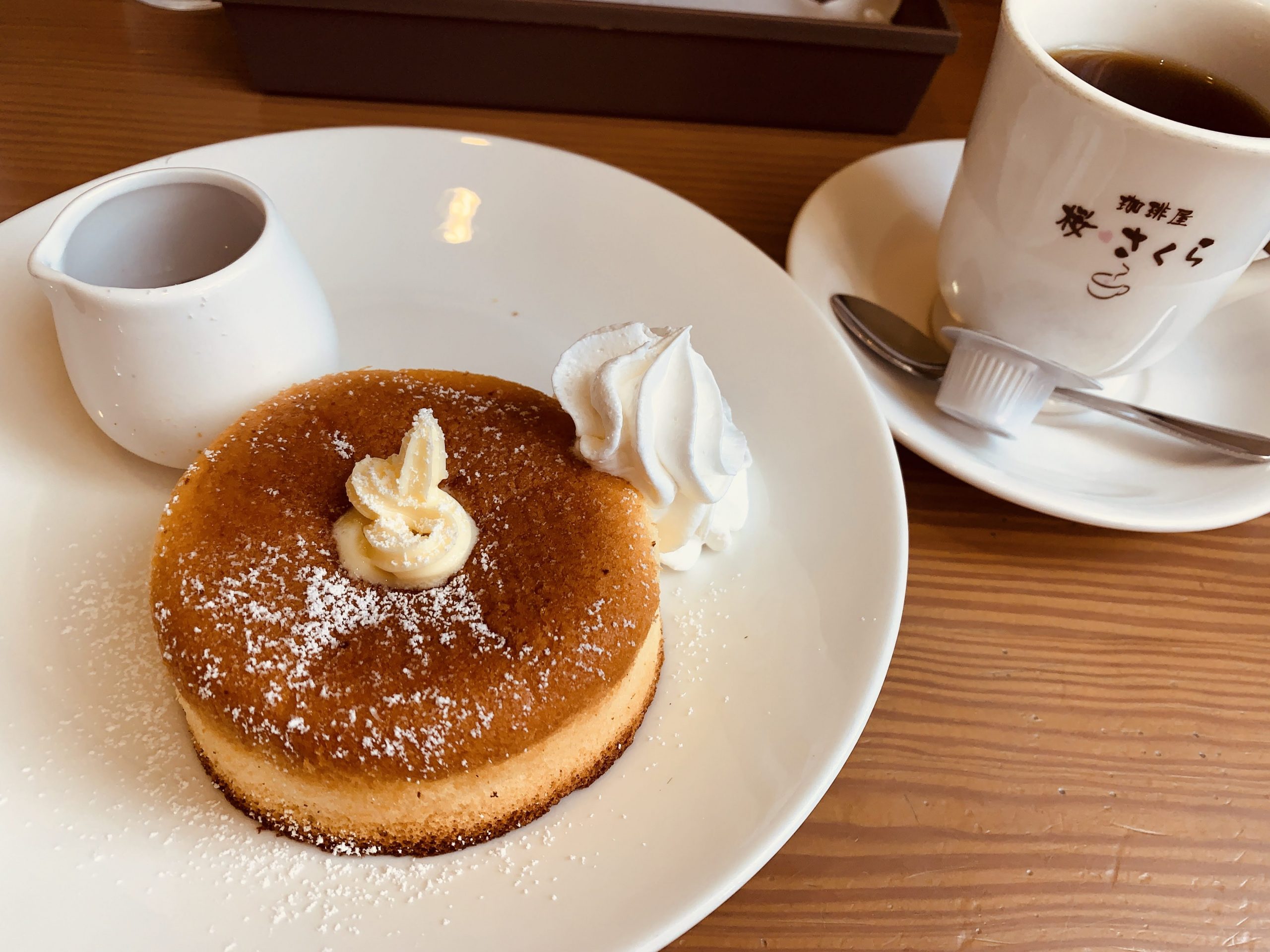 名古屋市のカフェ 珈琲屋 桜さくらで石窯ホットケーキのモーニングをしてみる