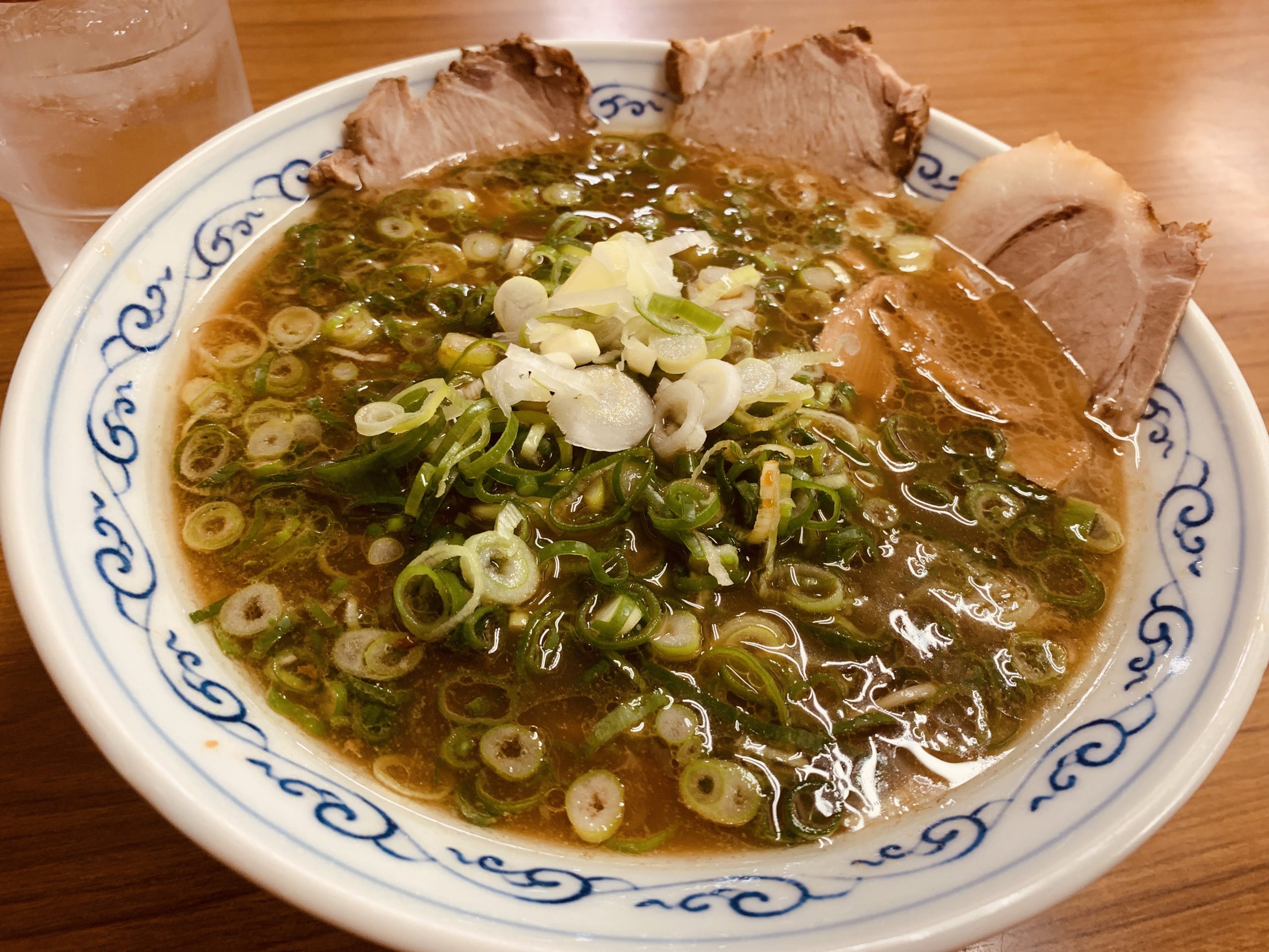 岡山県のラーメン屋 中華そば浅月の”ねぎラーメン”を食べてみる