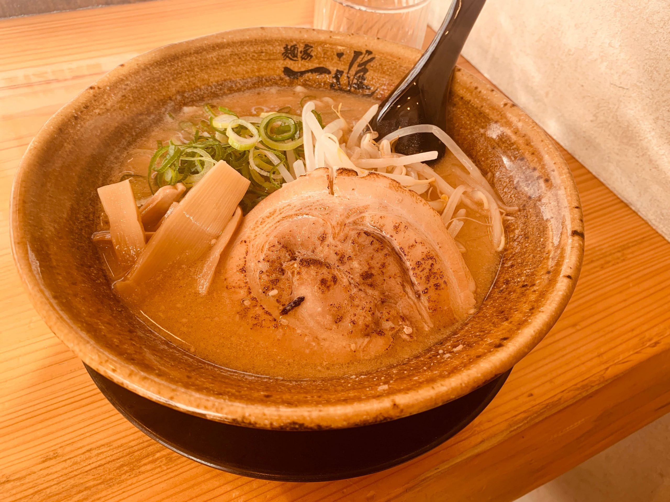 名古屋のラーメン屋 麺屋 一進で”熟成合わせ味噌ラーメン”を食べてみる