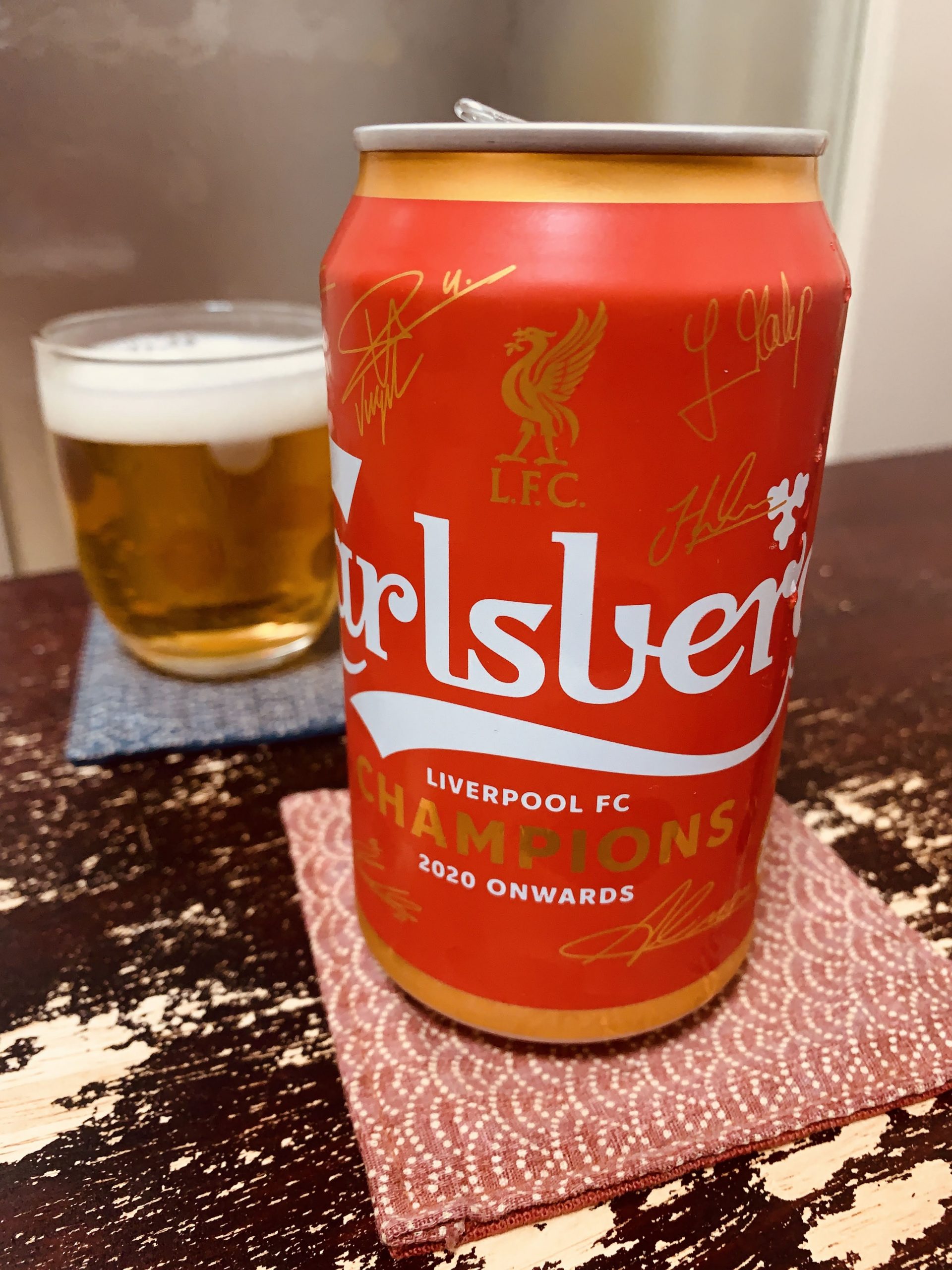 デンマークのビール カールスバーグを飲んでみる