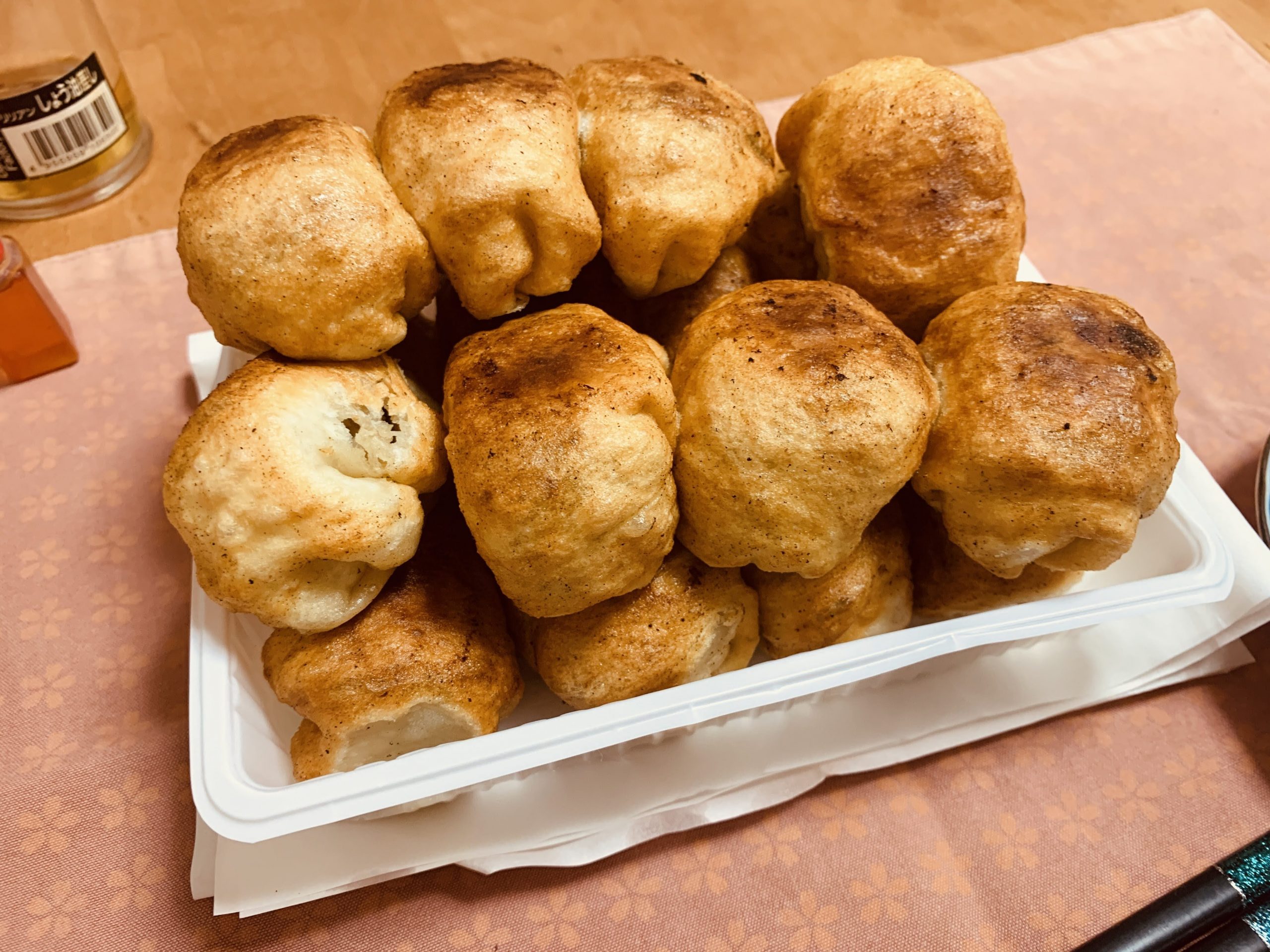 ホワイト餃子の焼き餃子をテイクアウトして食べてみる