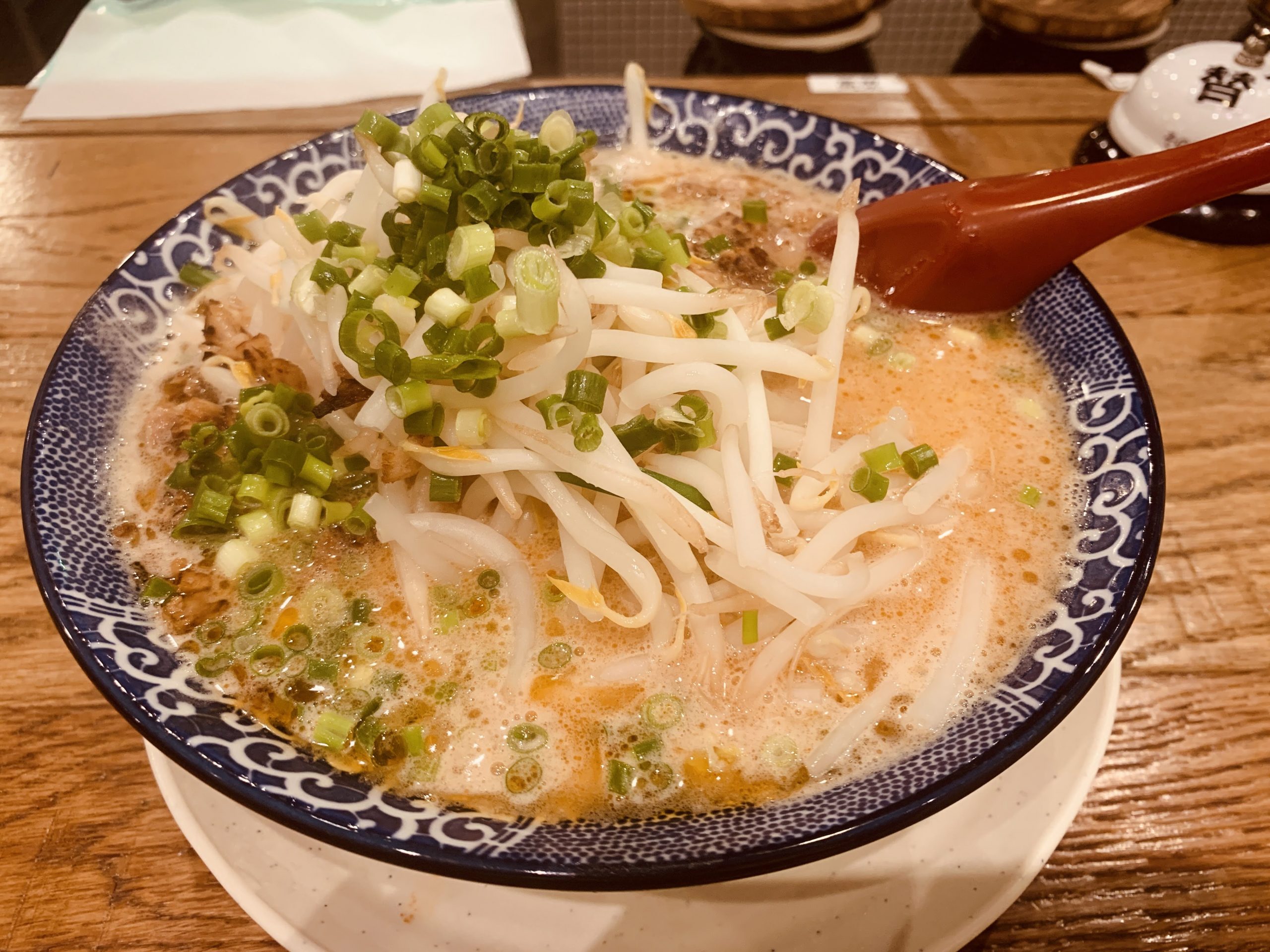 名古屋のラーメン屋 鶴亀堂で”四川ラーメン”を食べてみる