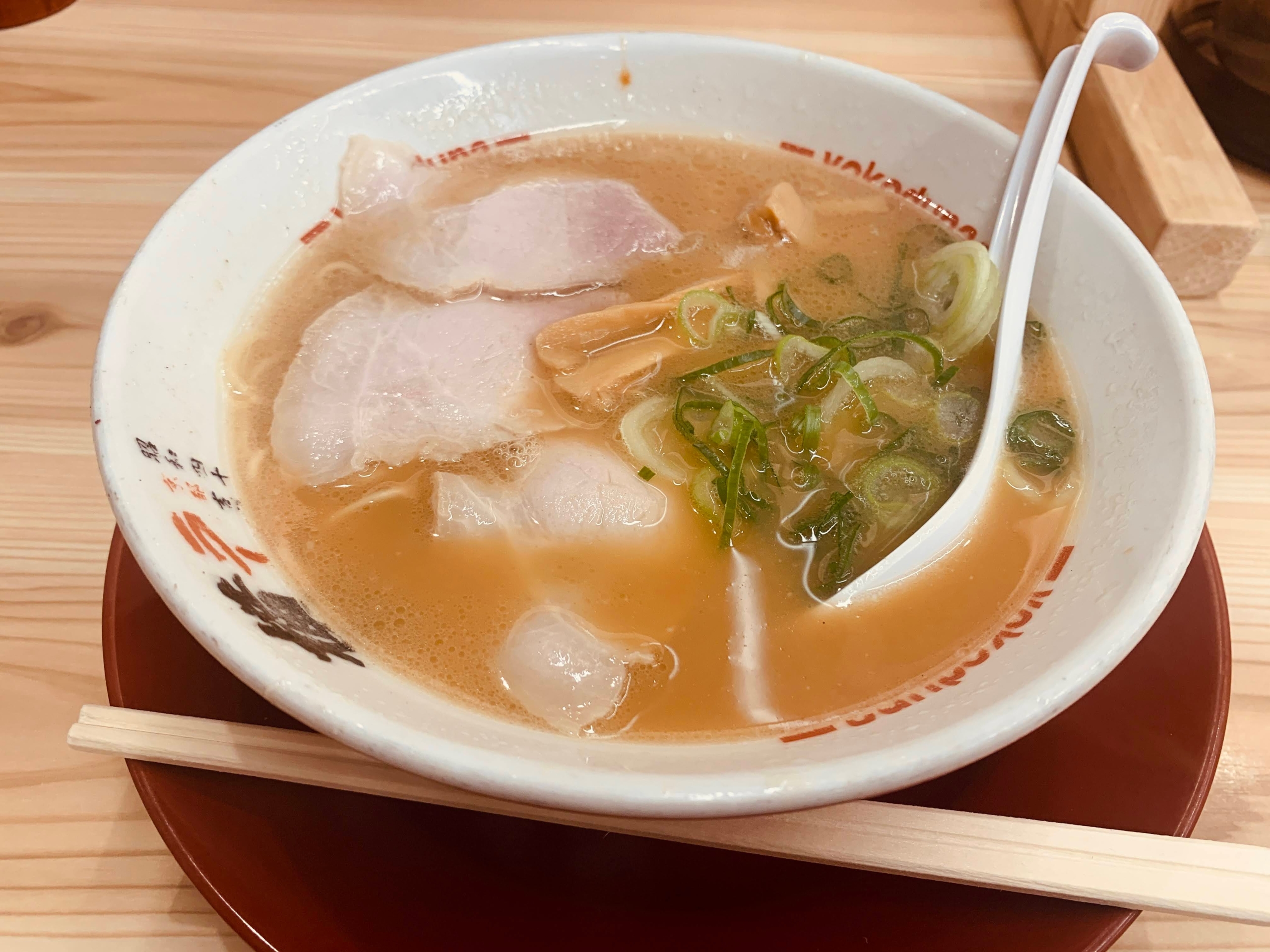 京都府京都市のラーメン屋 ラーメン横綱でラーメンを食べてみる