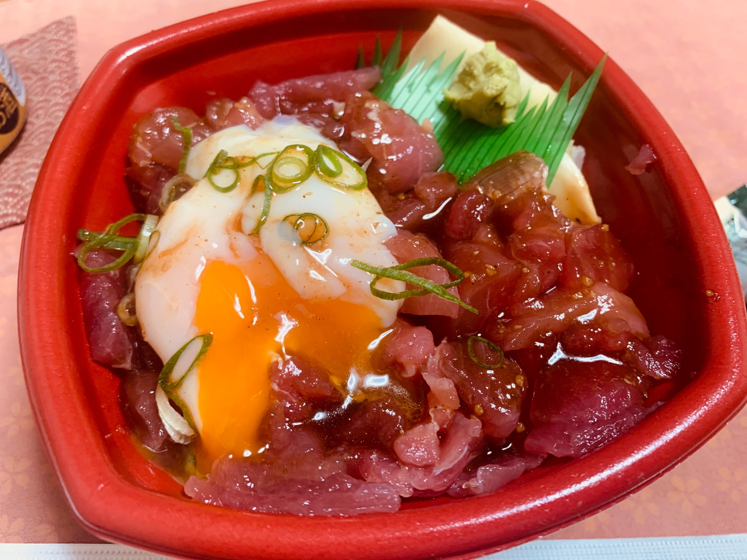 丼丸の”まぐろユッケ丼”を食べてみる