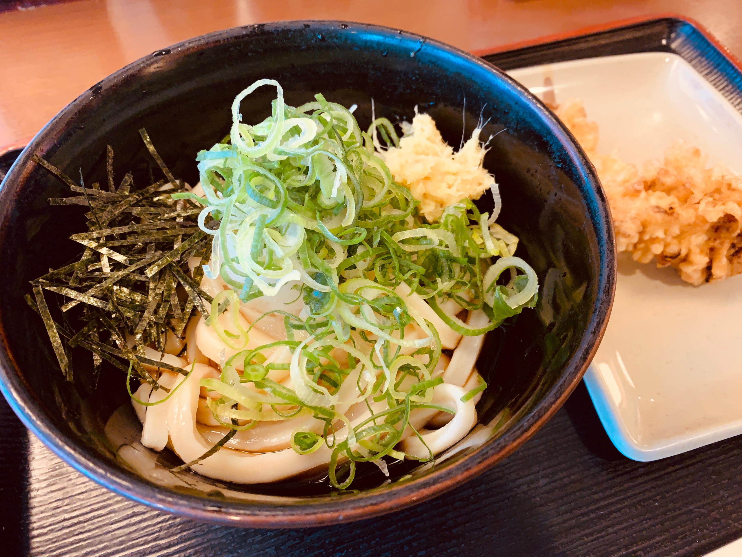 讃岐製麺の”ぶっかけうどん”を食べてみる