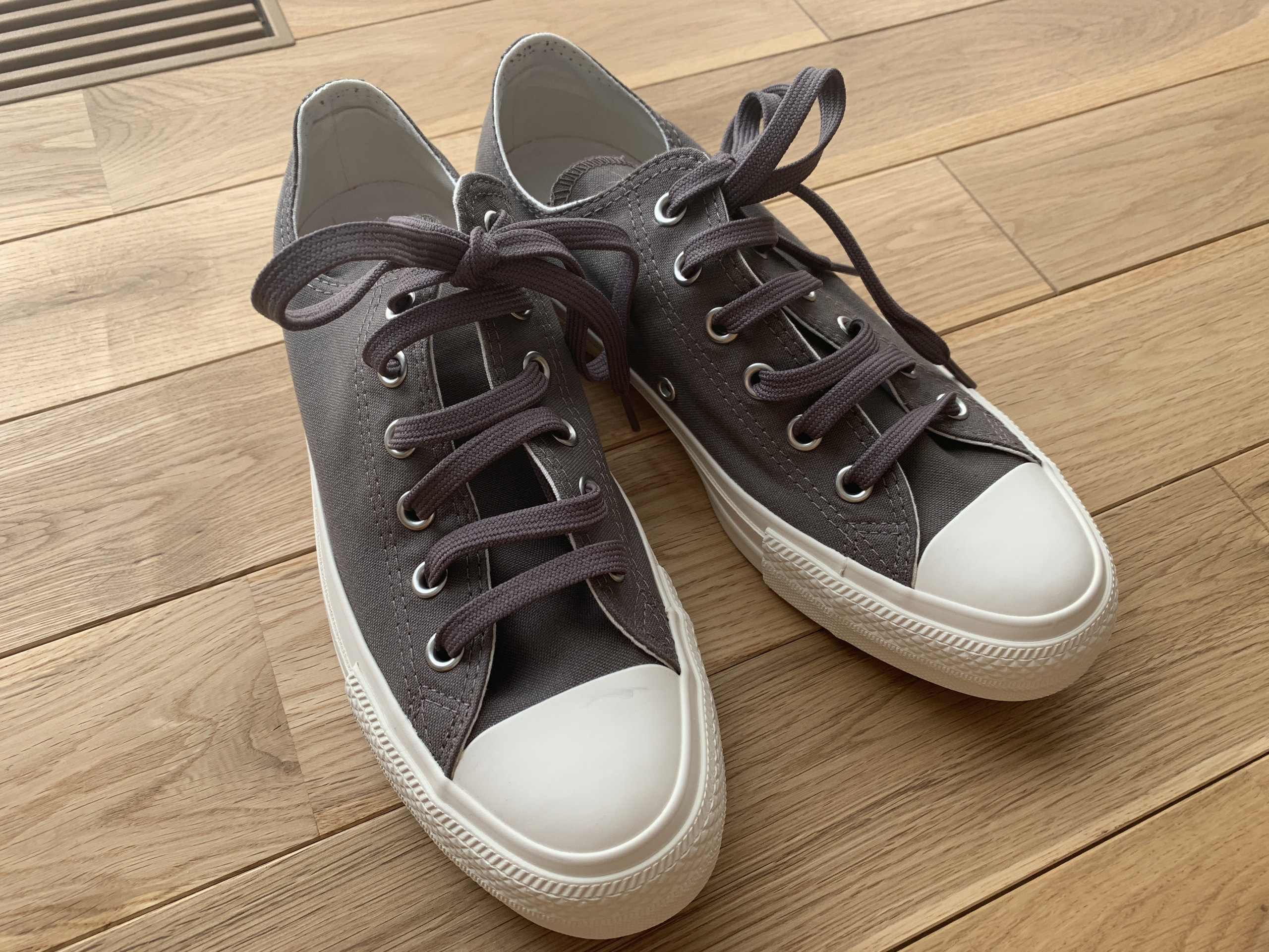 コンバースのスニーカー CONVERSE ALL STAR 100 TAUPEPLUS OXを買ってみる