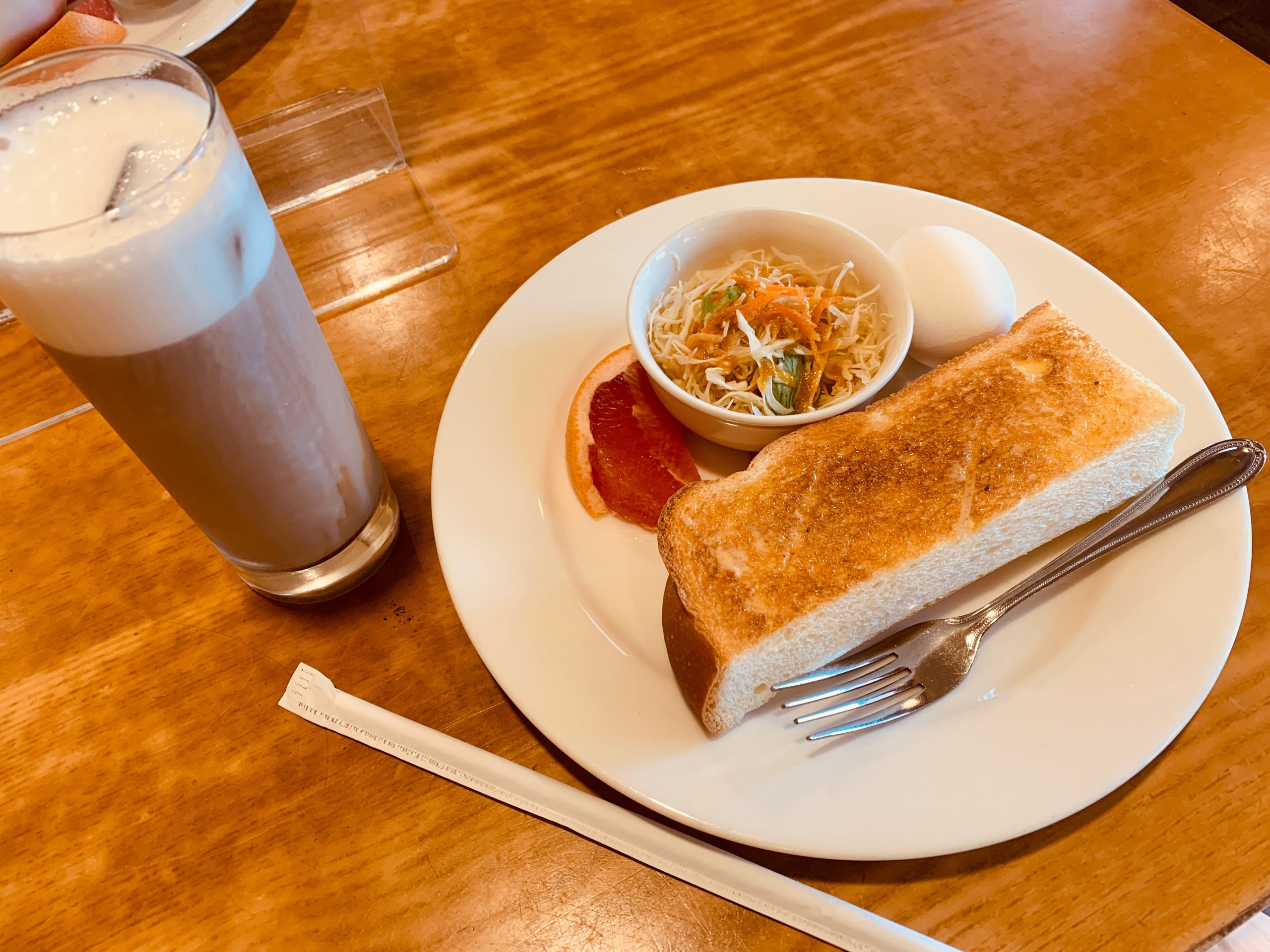 岐阜市の喫茶店 カフェ カーダモンでモーニングを食べてみる