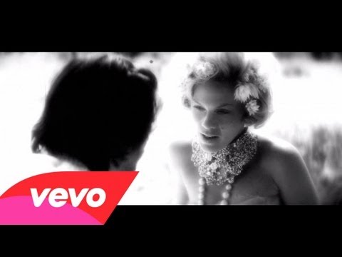 テンションがあがる唄 P!nk / Blow Me (One Last Kiss)